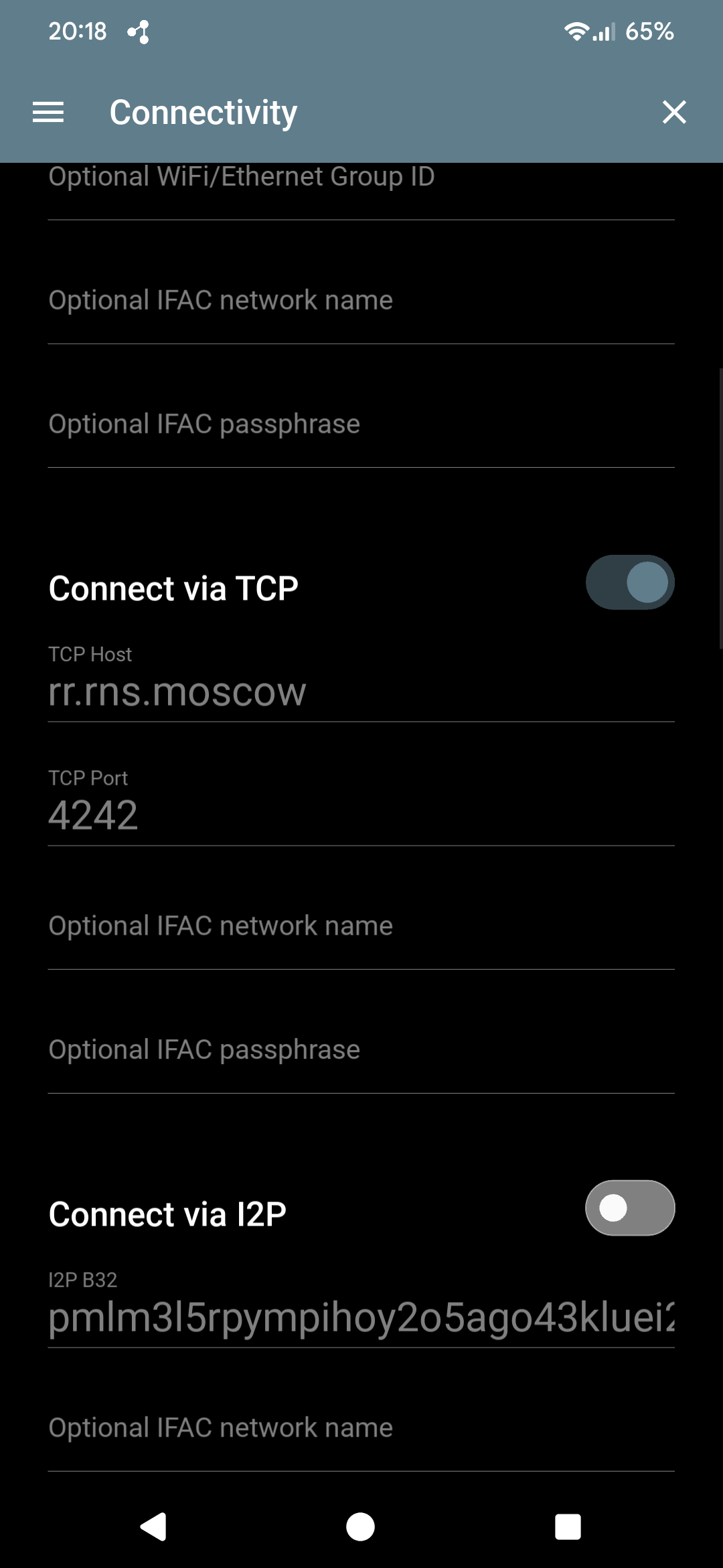 Sideband Connectivity screen — Connect via TCP enabled, host rr.rns.moscow, port 4242